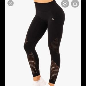 Ryderwear seamless compression leggings size M